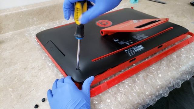How to remove back cover and hard drive on HP Envy Beats 23-n110xt. All in One. 4K UHD смотреть онлайн