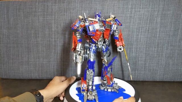 WeiJiang / Black Apple Thunder Leader (MPM Optimus Prime) Review & Discussion смотреть онлайн