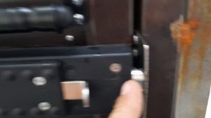 Как поставить кодовый замок при маленьком зазоре в притворе створки