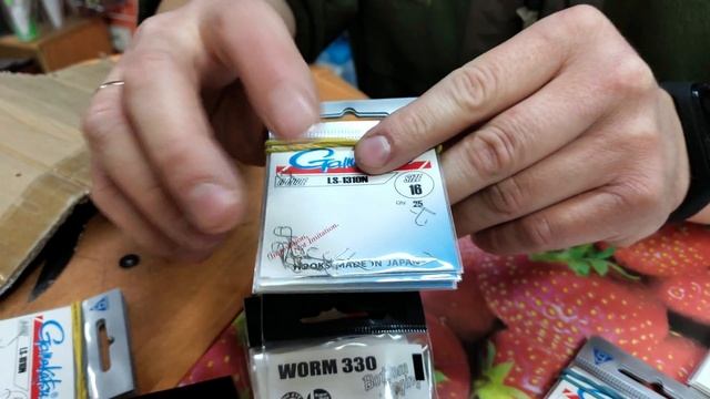 Распаковка крючков #gamakatsu ; секретное послание в цифрах и буквах; в чём черте-тайна; оффсеты смотреть онлайн