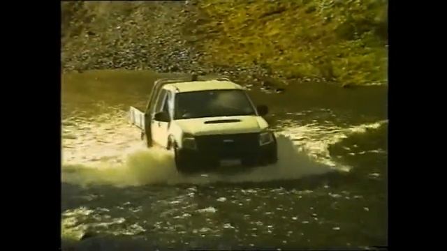 Taking my Isuzu D-max for it's first bath смотреть онлайн