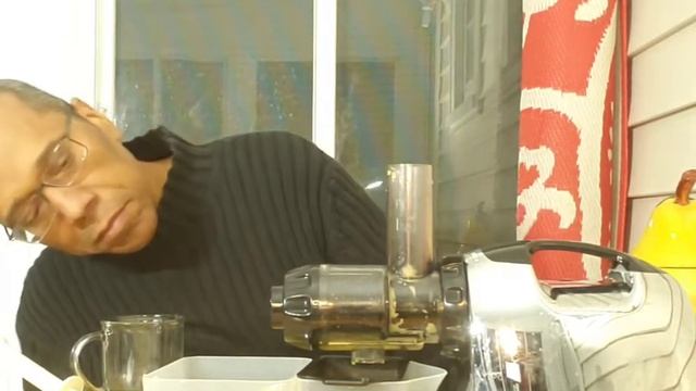 How I Make Golden Delicious Apple Ginger Juice смотреть онлайн