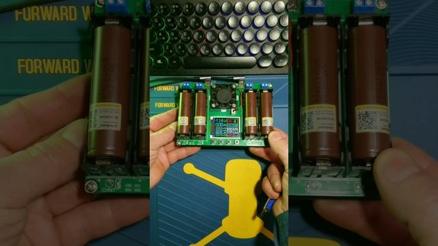 Тестер аккумов 18650. Самое подробное в Мире видео-руководство.