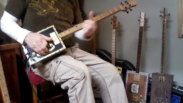 Cigar Box Guitar Loop Jam in Blues смотреть онлайн