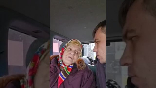 Ульяновские десантники спасли 90-летнюю женщину из Алешек, Херсонская область смотреть онлайн