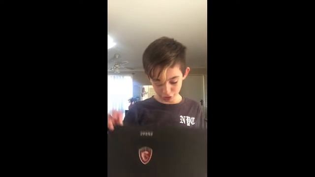 Unboxing my new laptop смотреть онлайн