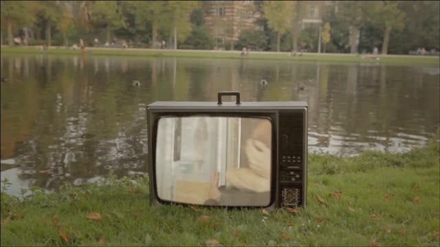 Сухроб - Она идет одна