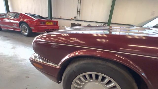 Jaguar XJ8 смотреть онлайн