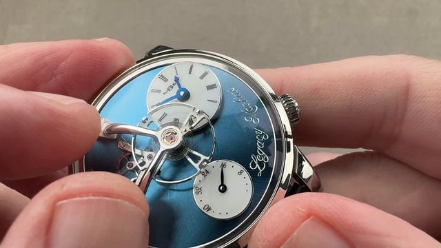 MB&F Legacy Machine 101 Limited Edition (51.PL.W) MB&F Watch Review