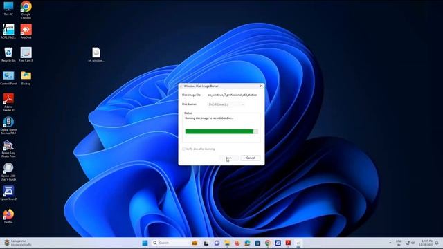 How to Make DVD Bootable Using ISO Image File/ Windows 11/ Malayalam смотреть онлайн