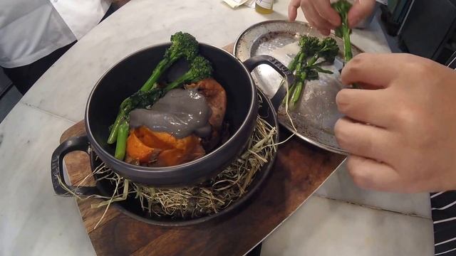 Chilean sea bass honey glazed, caviar creme, smoked sweet potato смотреть онлайн