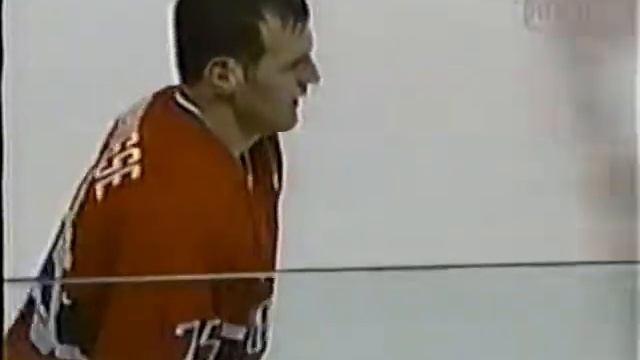 Vincent Damphousse vs Janne Laukkanen (rough) - Dec 23, 1996 смотреть онлайн