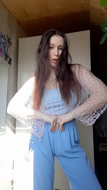 фиолетовая кофта-сетка с пайетками 😍 как вам? смотреть онлайн