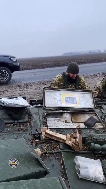 Чеченские бойцы захватили трофеи орков смотреть онлайн