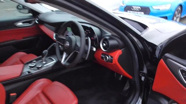 Alfa Romeo Giulia Veloce TB Auto 2.0 смотреть онлайн