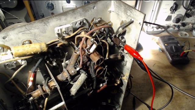Westinghouse 981X Shortwave Receiver Video #5 - Front End Capacitors смотреть онлайн