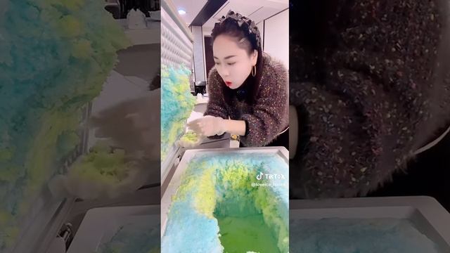 жёсткий лёд из морозилки поедание кореянкой смотреть онлайн