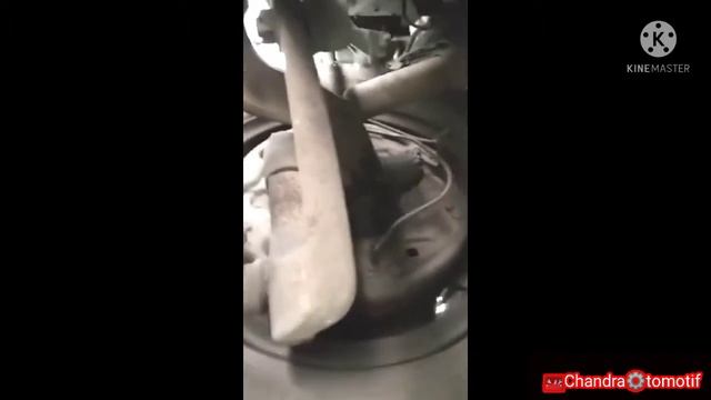 Cara mengatasi pedal rem amblas terlalu dalam dan tidak pakem dalam pengereman pada Isuzu ELF NHR55 смотреть онлайн