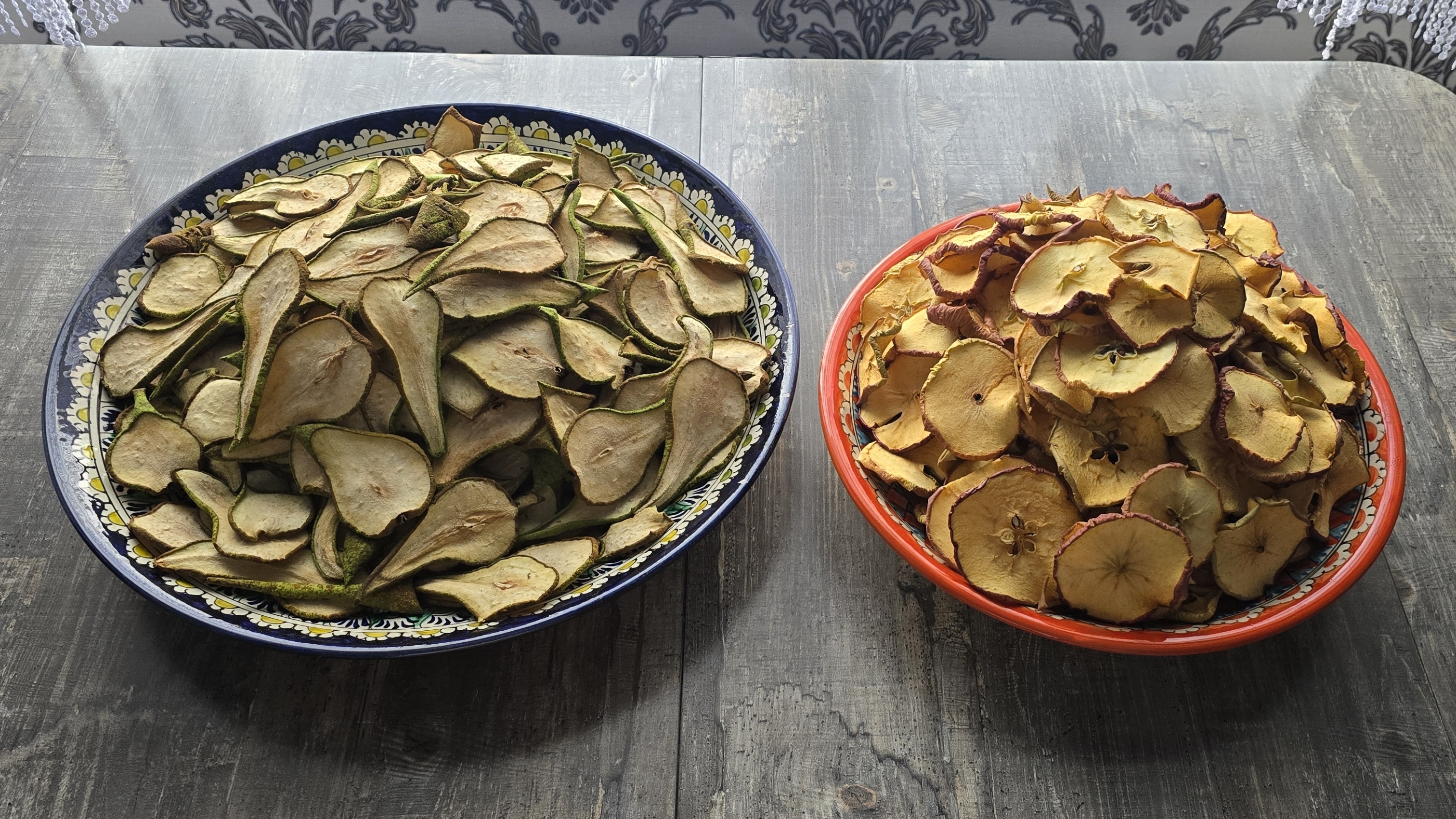 Фрипсы - груша,яблоко.