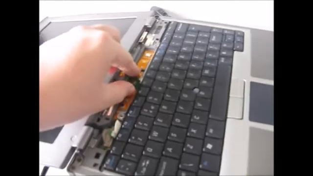 The Unofficial and Not Serious Dell Latitude D400 Upgrade Guide смотреть онлайн