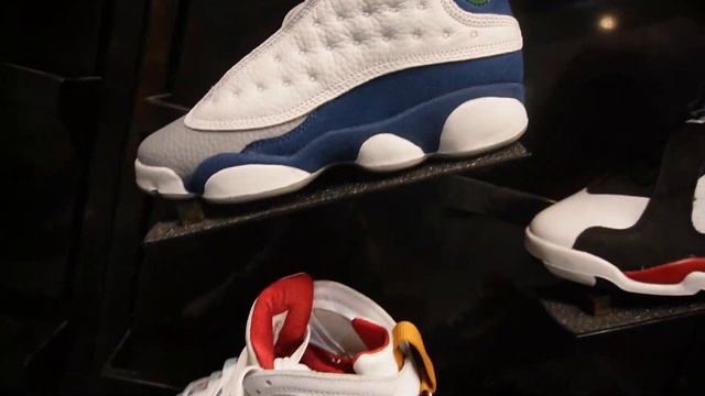 DAD Goes Sneaker Shopping For The LaMelo Ball Puma MB.02 “Slime” смотреть онлайн