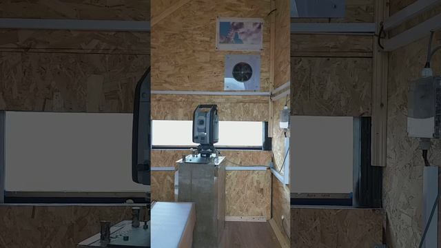 Будка тахеометра с автоматическим открыванием окна смотреть онлайн