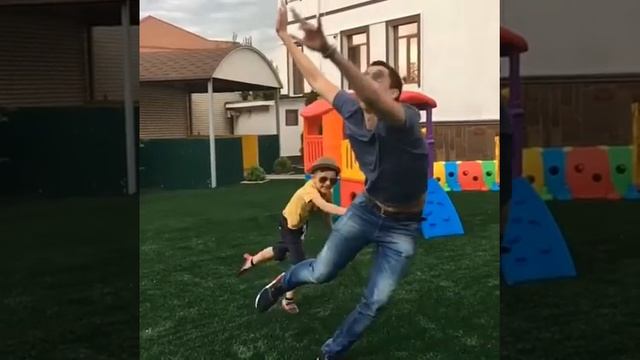 Зердешсад:Не пытайтесь казаться крутым в детском саду "Зердеш". смотреть онлайн