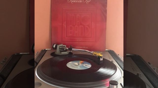 Mac Band - Roses are Red (Single) смотреть онлайн