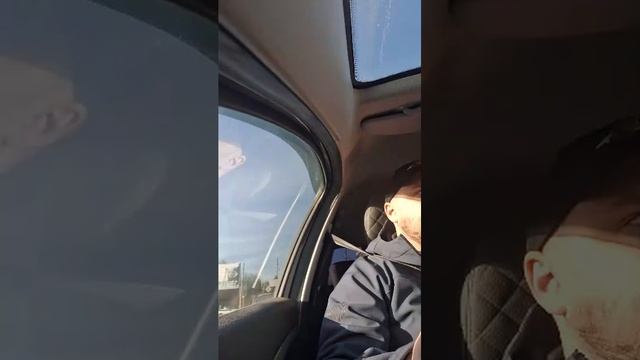 утренняя музыка в машине