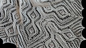 Новая шаль с двумя накидами.