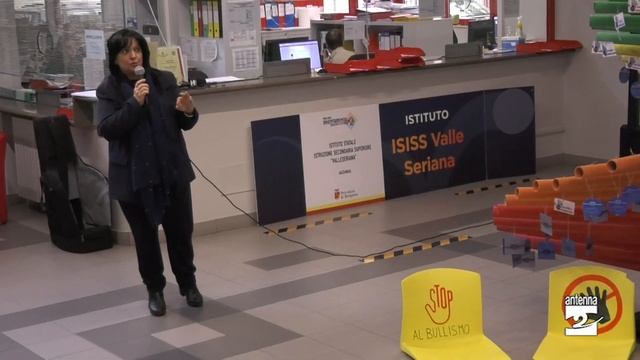 L'Isiss Valle Seriana dice no al bullismo смотреть онлайн