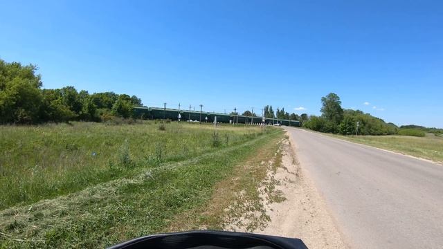 ЧМЭ3 с хопперами где-то в Липецкой области смотреть онлайн