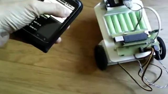 Pinguino Bot controlled by Android смотреть онлайн