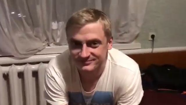 Вагин и Нетесаный - Батарейка (домашняя версия для Любы) смотреть онлайн