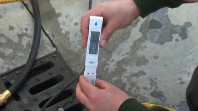 Giải Pháp Lau Kính Chùi Rửa Các Vật Dụng trên Cao Không Cần Đu Dây смотреть онлайн