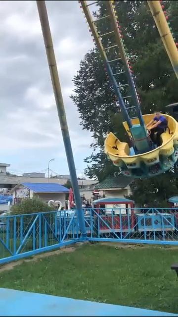 аттракцион летающая тарелка в петрозаводске. смотреть онлайн