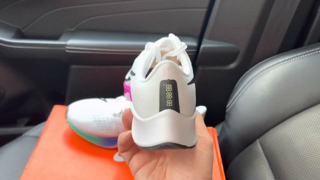 Nike Air Zoom Pegasus 37 White Multicolor Running Shoes смотреть онлайн