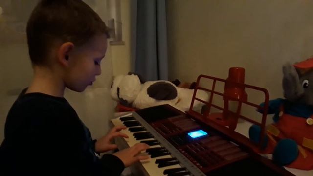 Новая школа фортепиано,Жук,Колокольчик смотреть онлайн