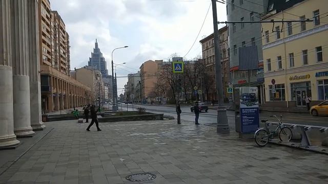 Москвичам запретят выезжать на выделенные полосы в выходные смотреть онлайн