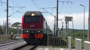 «Приветливый по неправильному!» Электровоз ЭП2К - 401 с пасс.поездом на пл.246 км, май 2024 года