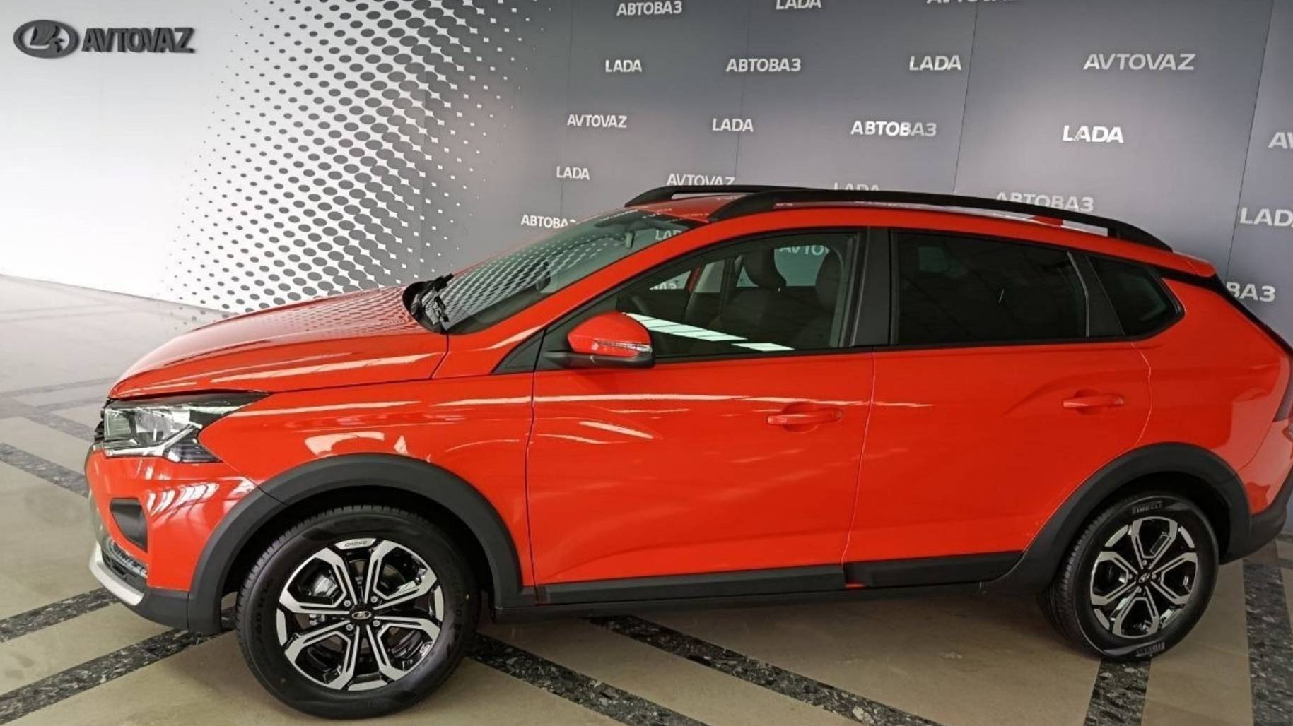 АвтоВАЗ заявил о провале продаж на 33% смотреть онлайн