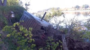 Как река разгромила домик рыбака