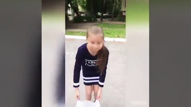 челлендж водяные бомбочки смотреть онлайн