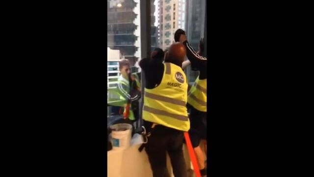 Replacing Custom Insulated Glass in Sydney High-Rise смотреть онлайн