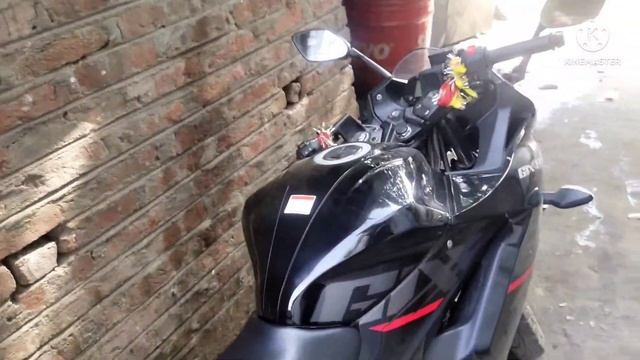Suzuki gixxer SF first servicing on Dimapur Suzuki service centre смотреть онлайн