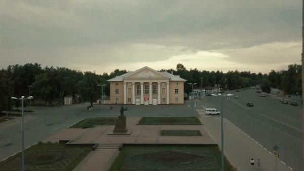 [4K] Window View. Windy Day