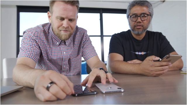 iPhone XS & XS Max live unboxing and quick portrait mode test смотреть онлайн