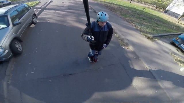 От дома до метро в солнечный день смотреть онлайн