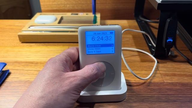 Will a 2004 iPod work in 2023? смотреть онлайн