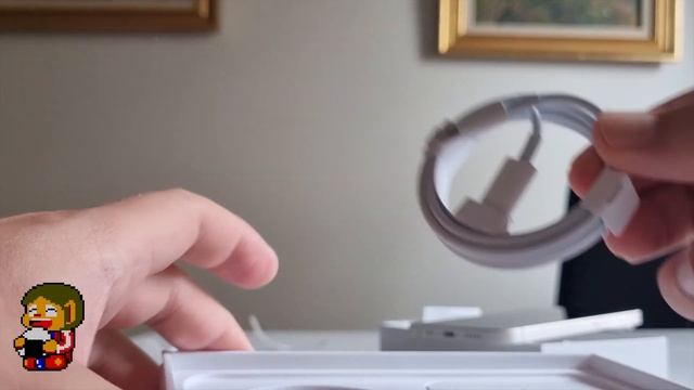 iPhone 14 Starlight (White) Unboxing смотреть онлайн